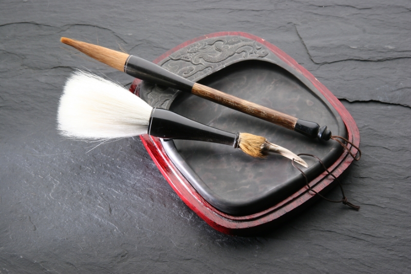 Chinese calligraphy brushes and inkwell.jpg - Chinese calligraphy brushes and inkwell